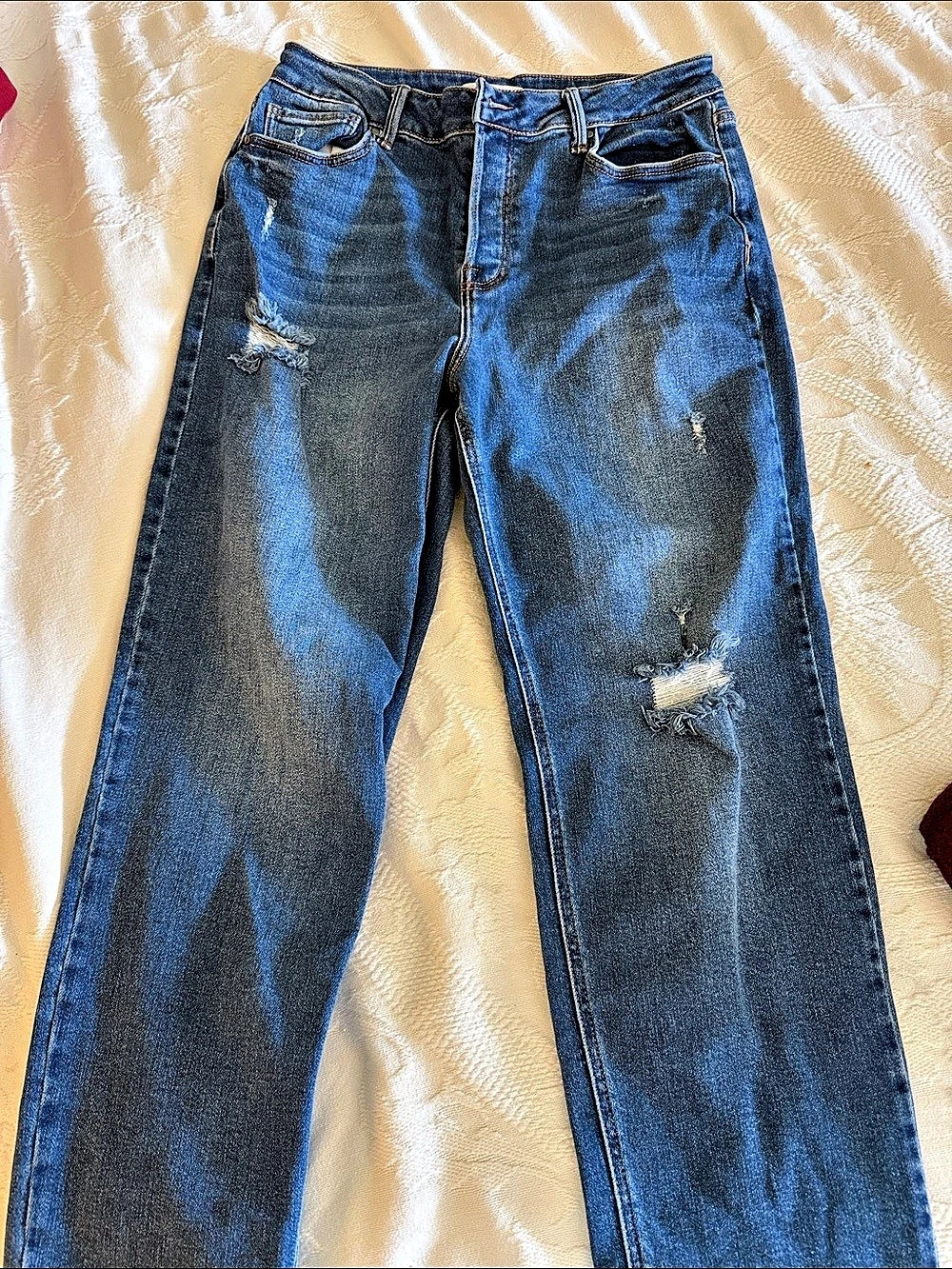 Forever 21 Straight Leg Distressed Jeans in Blue Waist 31 (1)